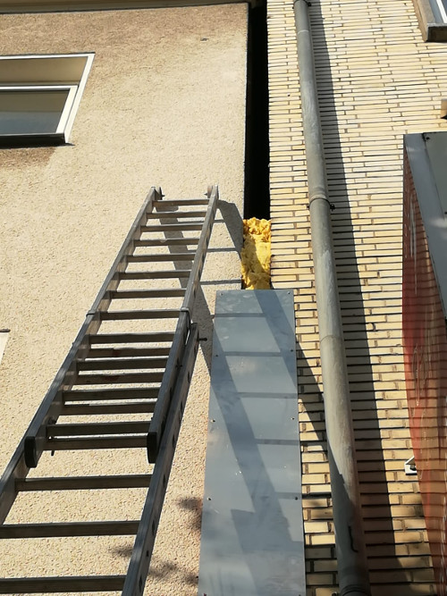 Gebäudetrennfuge im Rheinland mit Einblasdämmung isoliert